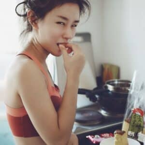 Photo "How to Lose Weight Fast: the Truth About Fasting Diets"